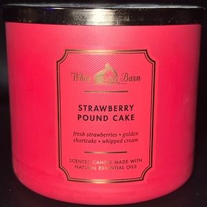 Bath & Body Works Strawberry Pound Cake 3-Wick Candle